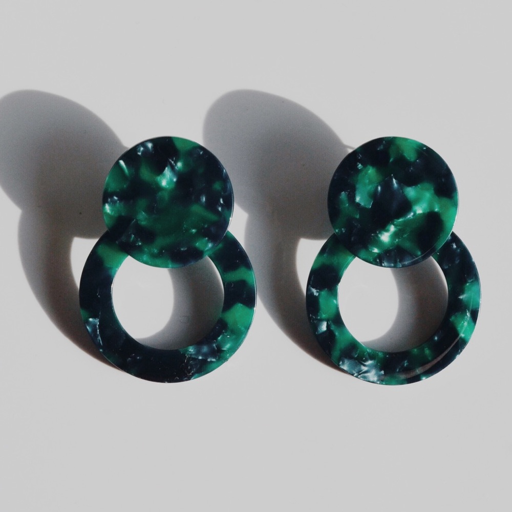 Large Green Resin Round Statement Earrings - Picture 3 of 3